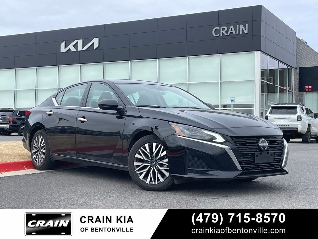 2024 Nissan Altima 2.5 SV - CLEAN CARFAX / ONE OWNER