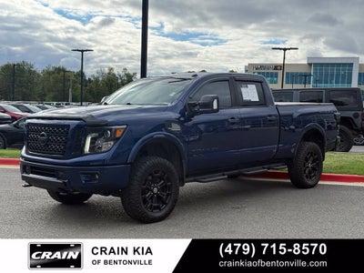 2017 Nissan Titan XD PRO-4X - 4WD / CLEAN CARFAX