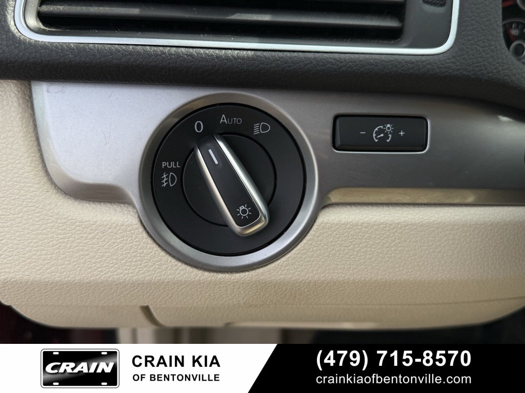 2015 Volkswagen Passat 1.8T Limited Edition - CLEAN CARFAX