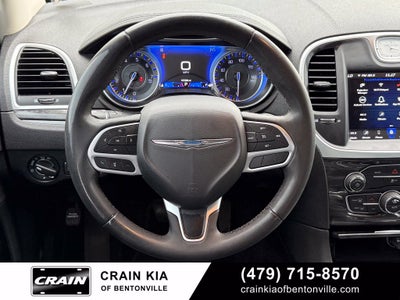2022 Chrysler 300 Touring - CLEAN CARFAX / ONE OWNER