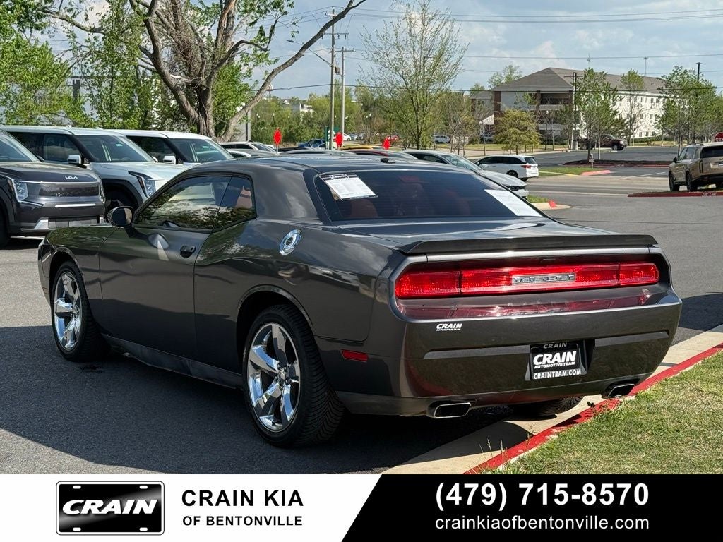 2013 Dodge Challenger SXT - CLEAN CARFAX HISTORY