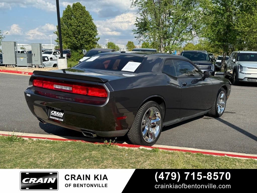 2013 Dodge Challenger SXT - CLEAN CARFAX HISTORY