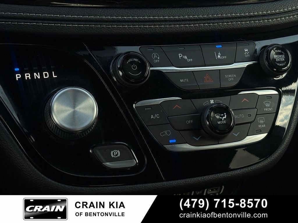 2021 Chrysler Pacifica Touring - CARFAX ONE OWNER
