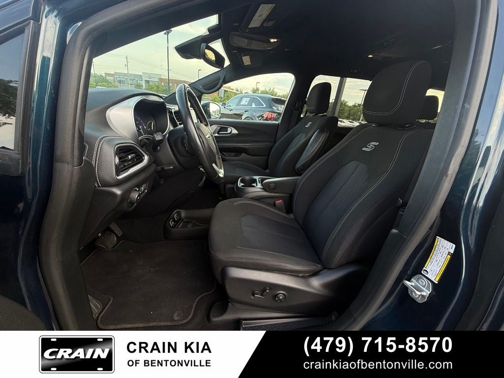 2021 Chrysler Pacifica Touring - CARFAX ONE OWNER