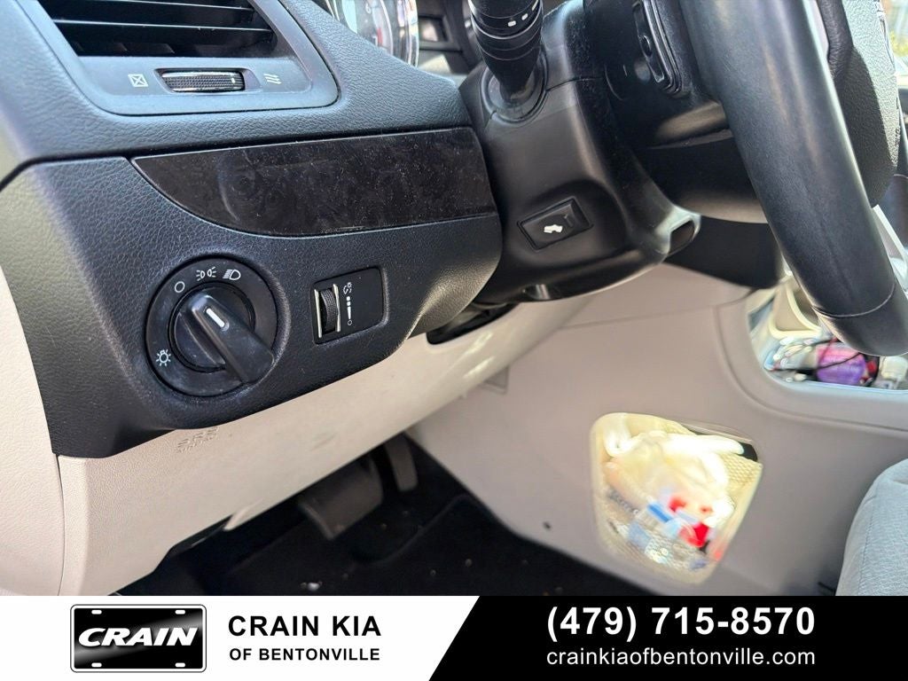 2014 Dodge Grand Caravan SXT - DVD / CAPTAIN'S CHAIRS