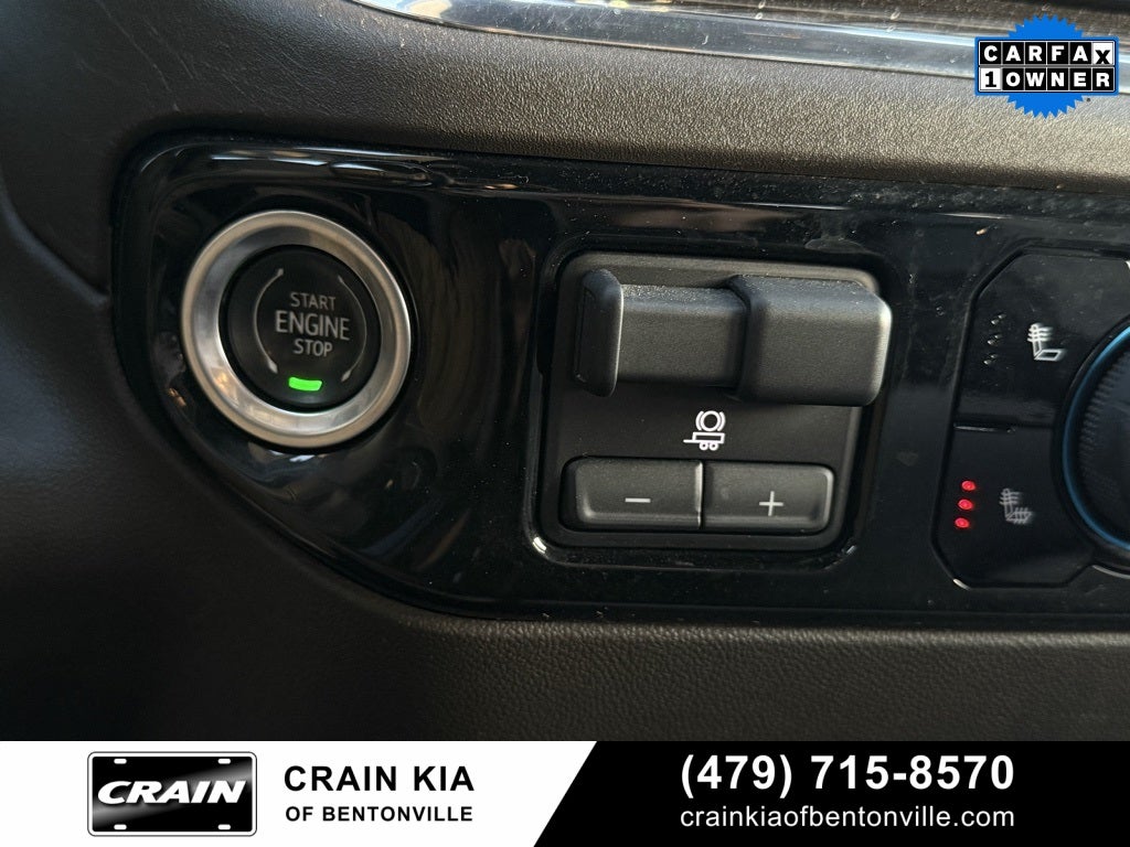 2024 Chevrolet Silverado 1500 LT Z71 - 4WD / CLEAN CARFAX / ONE OWNER