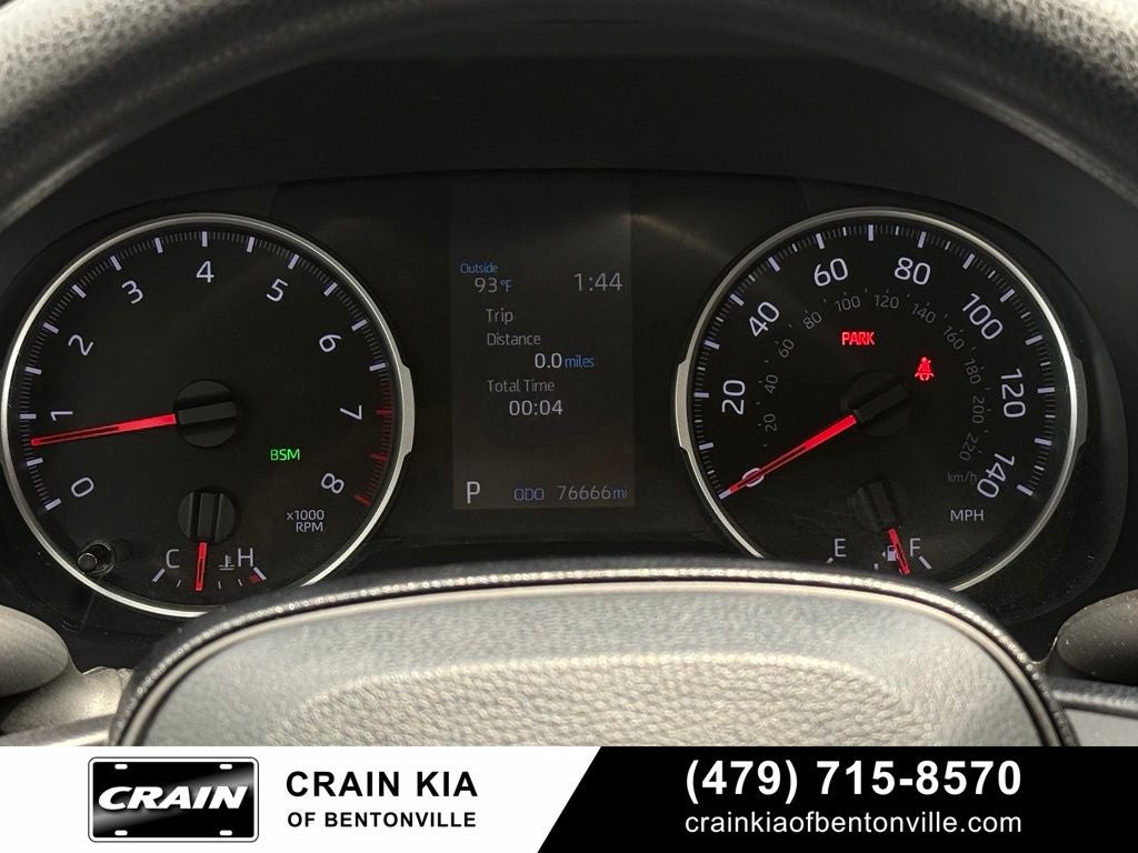 2021 Toyota RAV4 XLE - AWD / CLEAN CARFAX / ONE OWNER