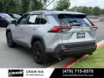 2021 Toyota RAV4 XLE - AWD / CLEAN CARFAX / ONE OWNER