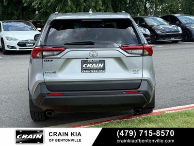 2021 Toyota RAV4 XLE - AWD / CLEAN CARFAX / ONE OWNER