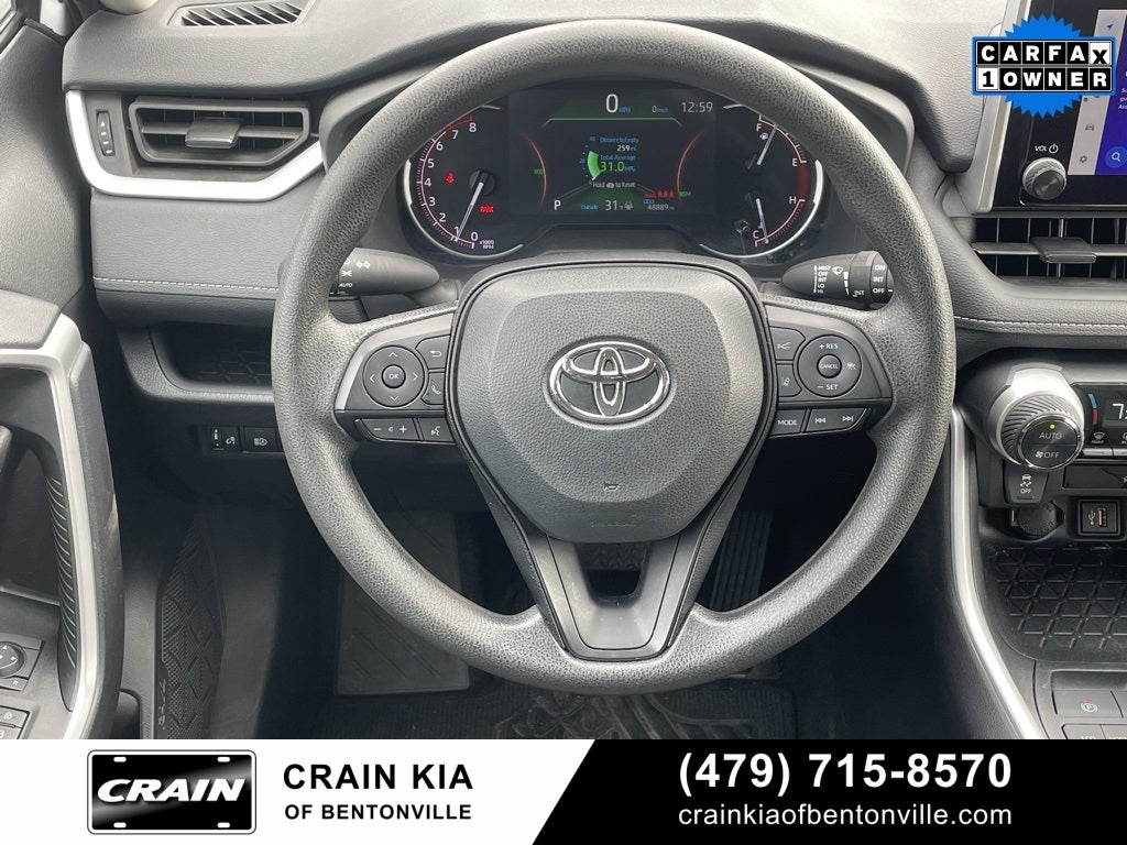 2024 Toyota RAV4 XLE - CLEAN CARFAX / ONE OWNER