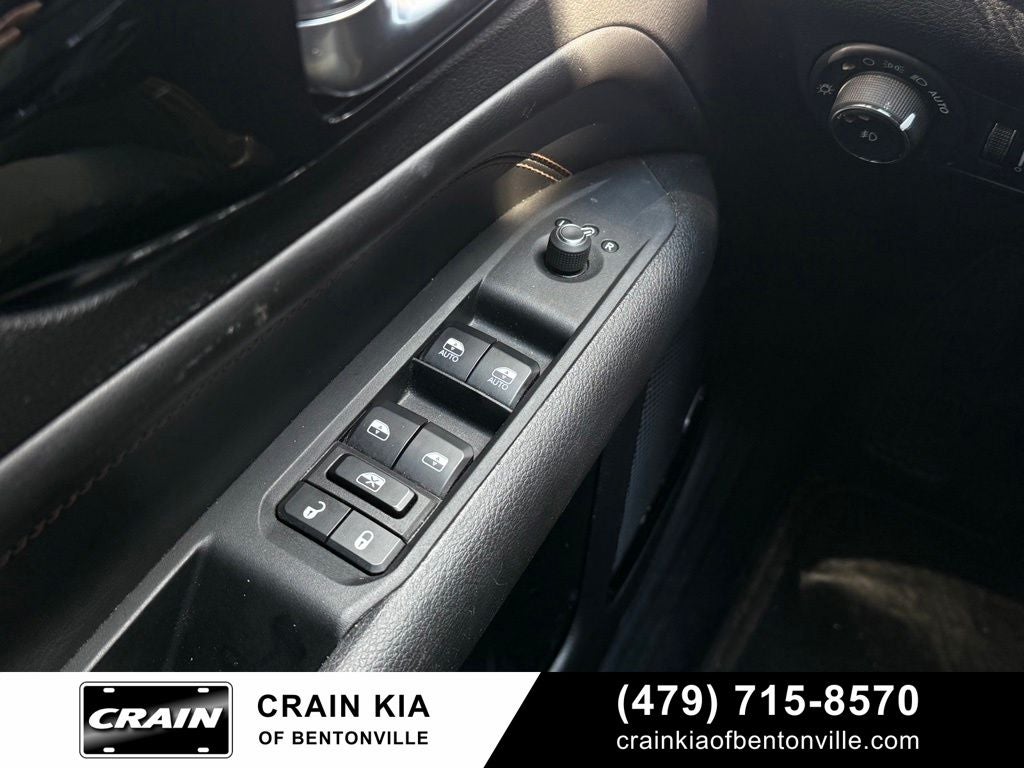 2024 Jeep Compass Limited - 4WD / PANORAMIC SUNROOF / CLEAN CARFAX
