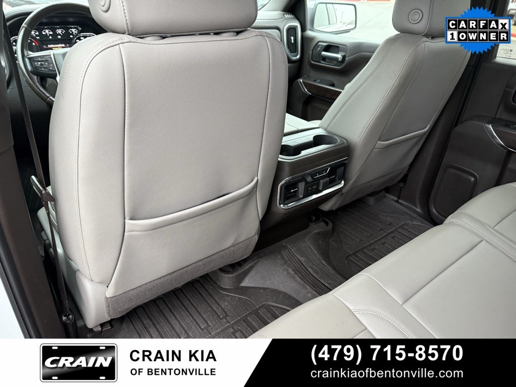 2021 GMC Sierra 1500 SLT - 4WD / CARFAX ONE OWNER