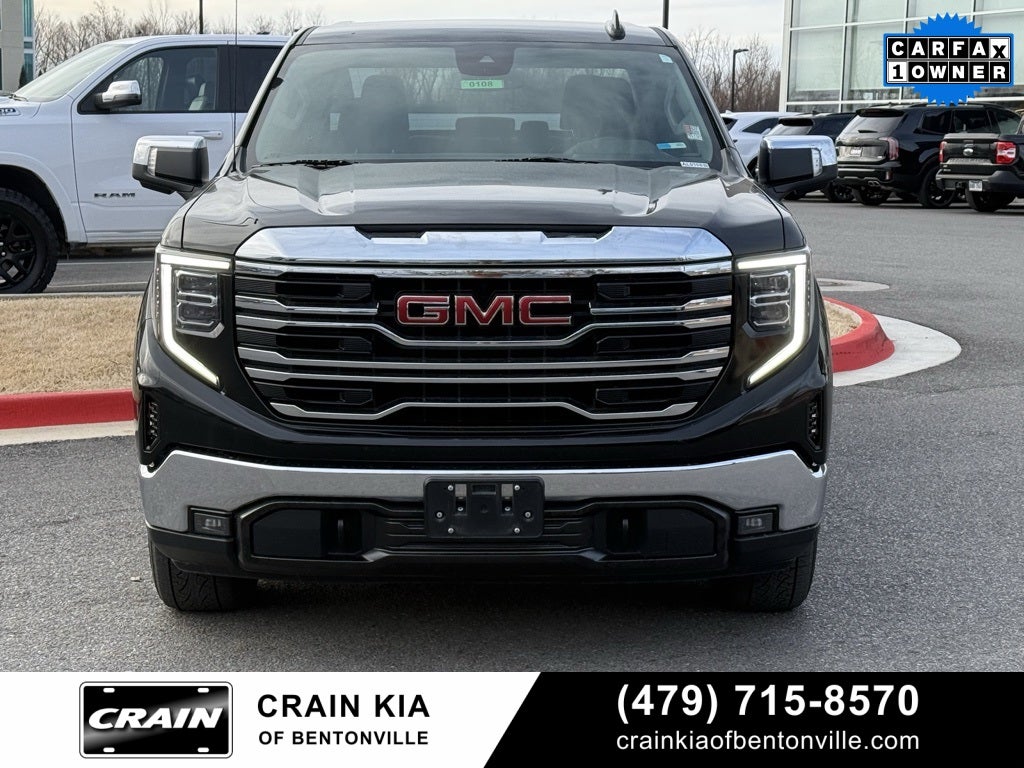 2023 GMC Sierra 1500 SLT - 4WD / CARFAX ONE OWNER