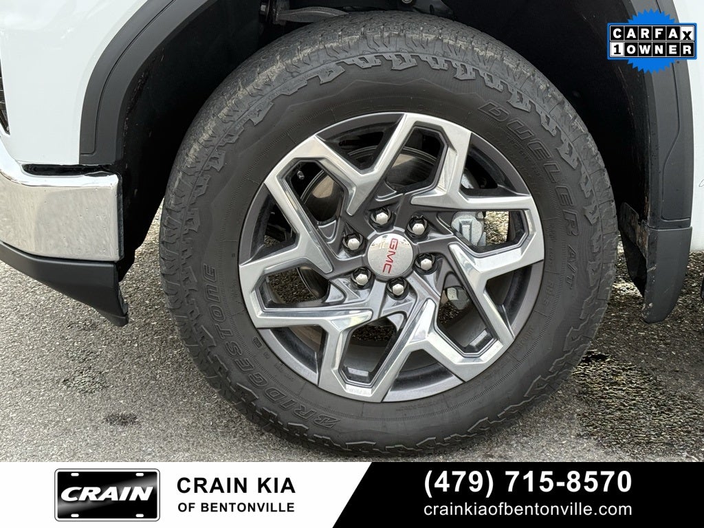 2024 GMC Sierra 1500 SLT - 4WD / SUNROOF / CLEAN CARFAX / ONE OWNER