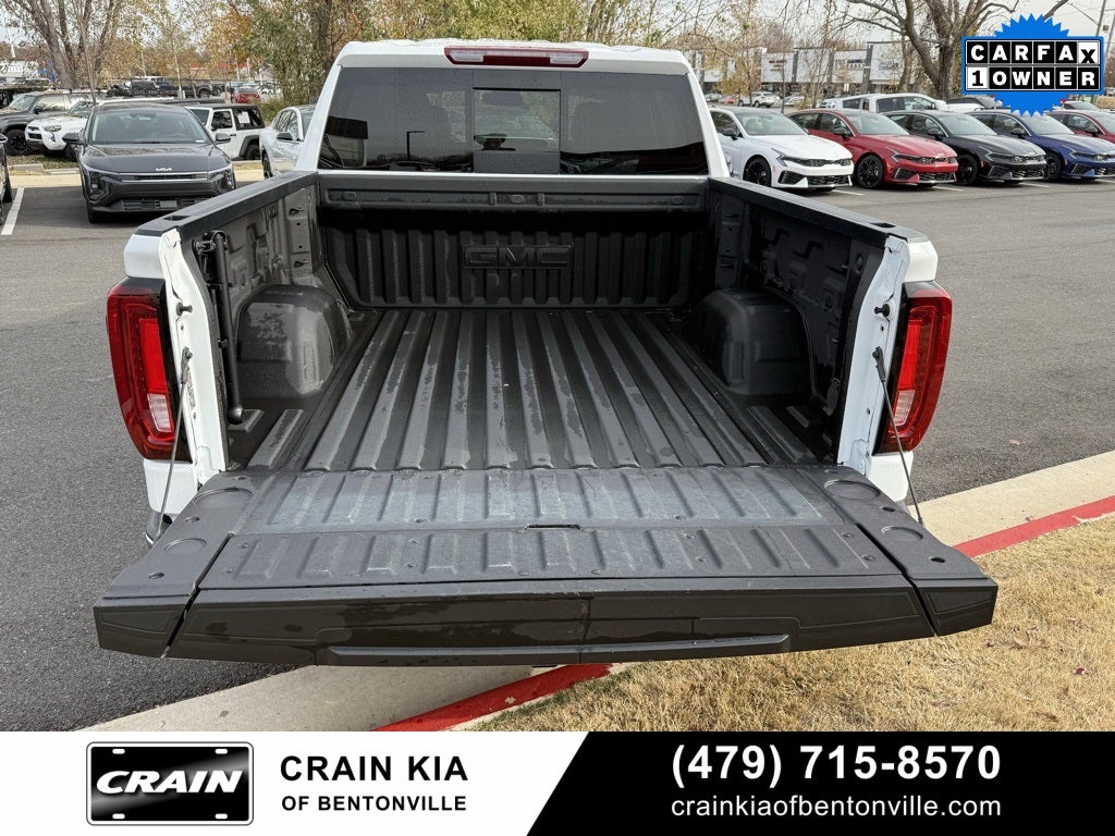 2024 GMC Sierra 1500 SLT - 4WD / SUNROOF / CLEAN CARFAX / ONE OWNER