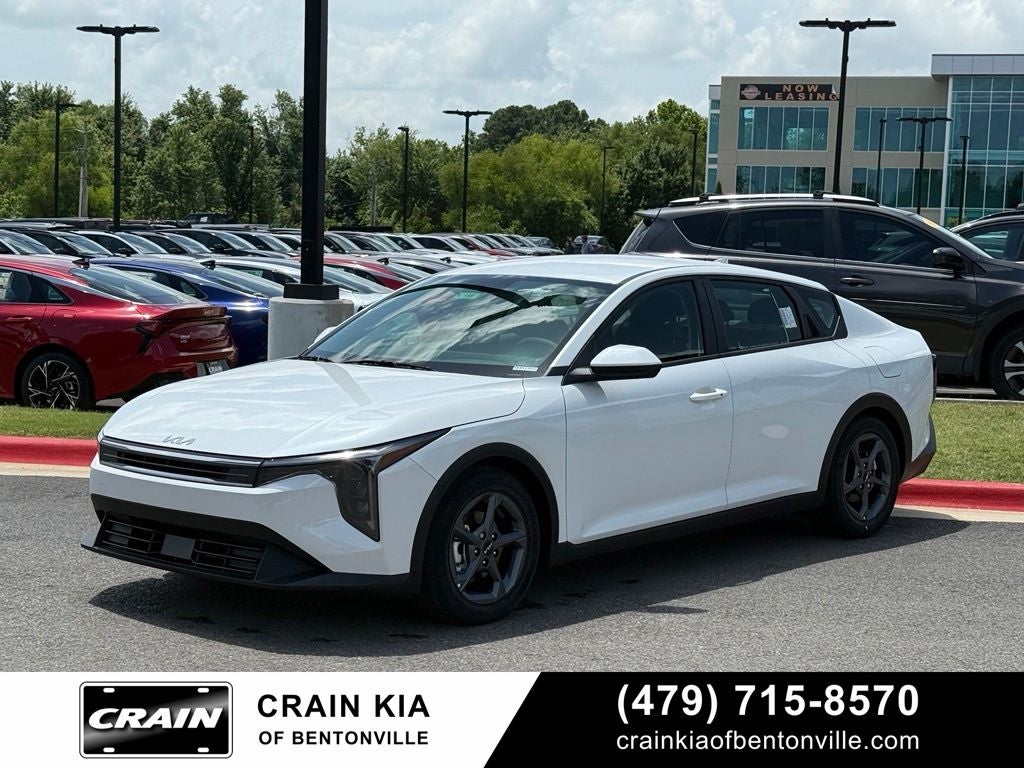 2026 Kia K4 LXS