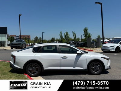2026 Kia K4 LXS
