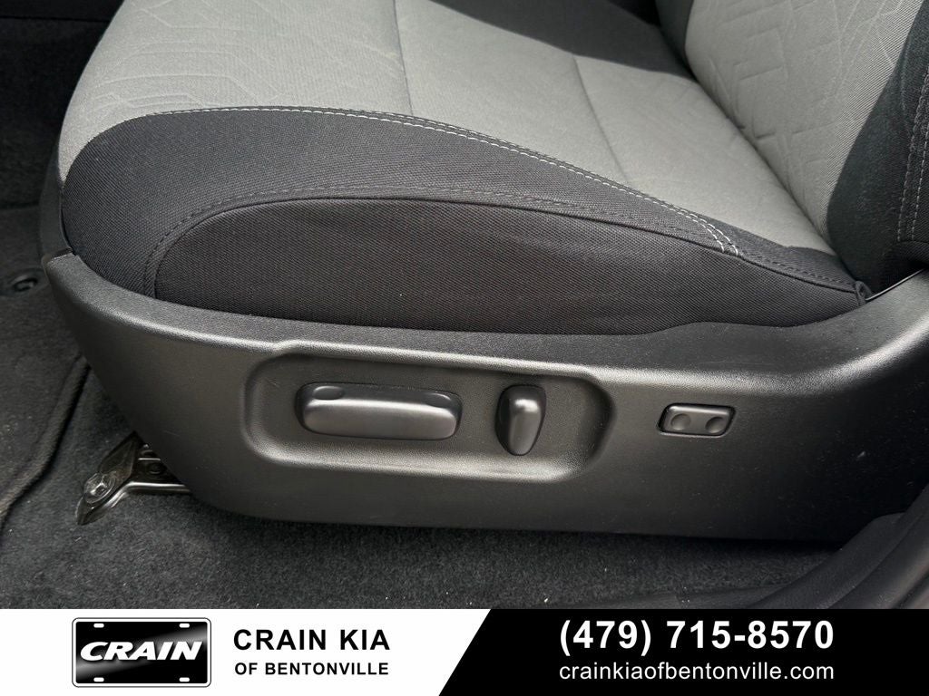 2023 Toyota Tacoma TRD Sport V6 - CLEAN CARFAX