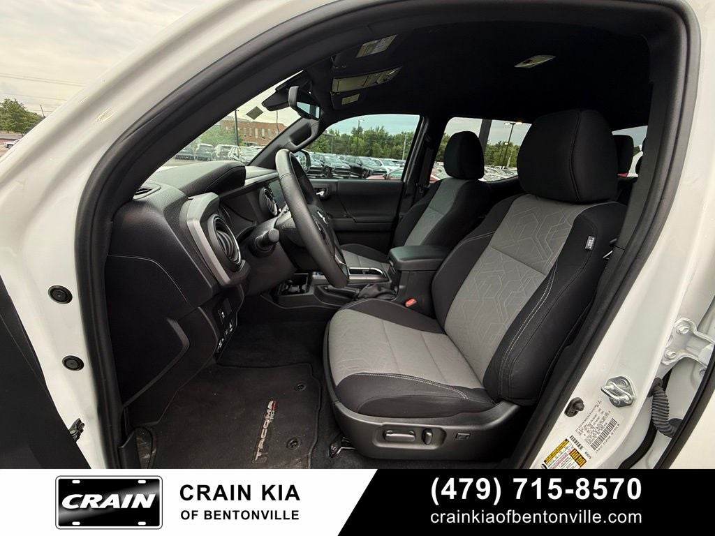2023 Toyota Tacoma TRD Sport V6 - CLEAN CARFAX