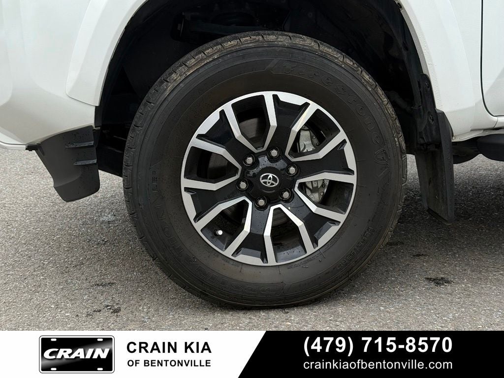 2023 Toyota Tacoma TRD Sport V6 - CLEAN CARFAX