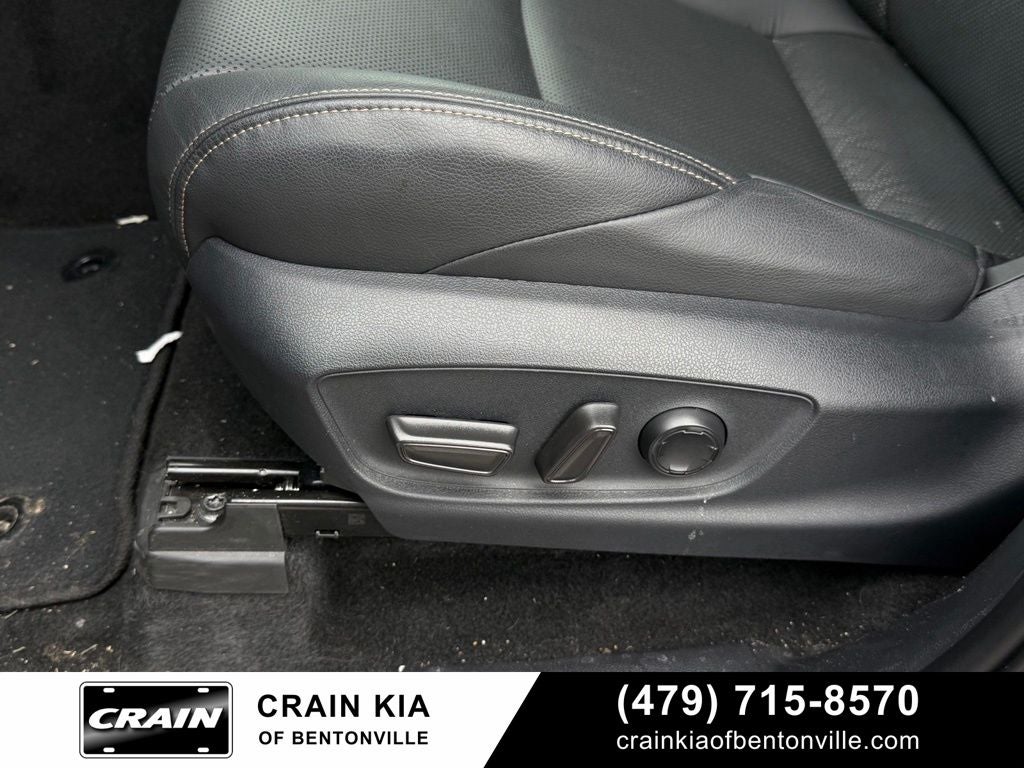 2024 Toyota Tacoma Limited - 4WD / SUNROOF
