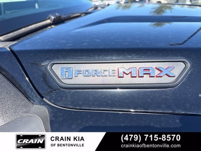 2025 Toyota Tacoma Hybrid Trailhunter - 4WD / CLEAN CARFAX / ONE OWNER