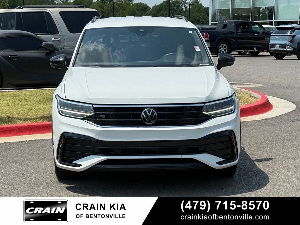 2022 Volkswagen Tiguan 2.0T SE R-Line Black - SUNROOF