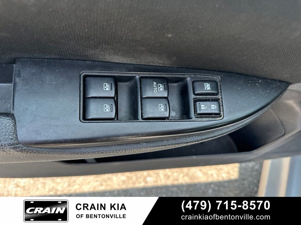 2014 Subaru Legacy 2.5i - AWD
