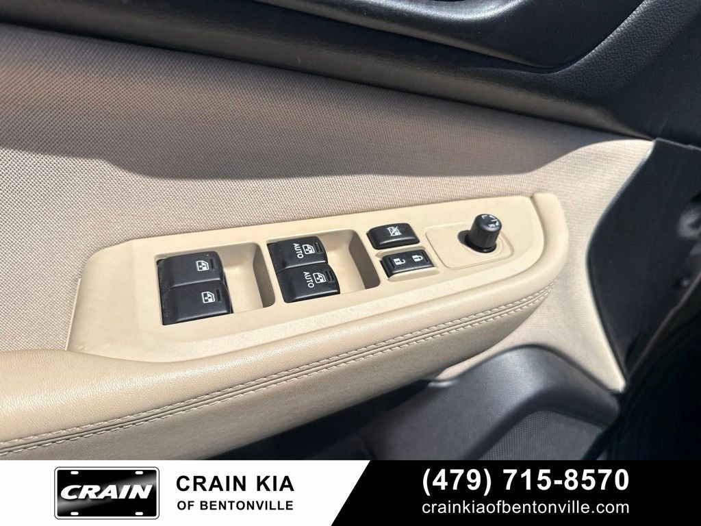 2016 Subaru Outback 2.5i Premium - AWD / CLEAN CARFAX