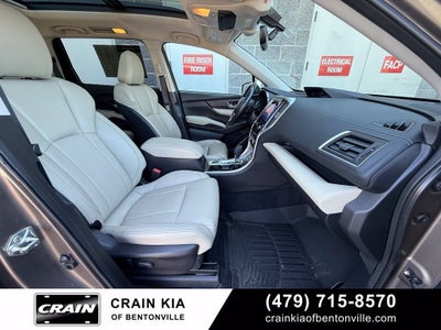 2021 Subaru Ascent Limited - AWD / PANORAMIC SUNROOF / CLEAN CARFAX
