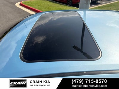 2013 Toyota Camry Hybrid XLE - SUNROOF