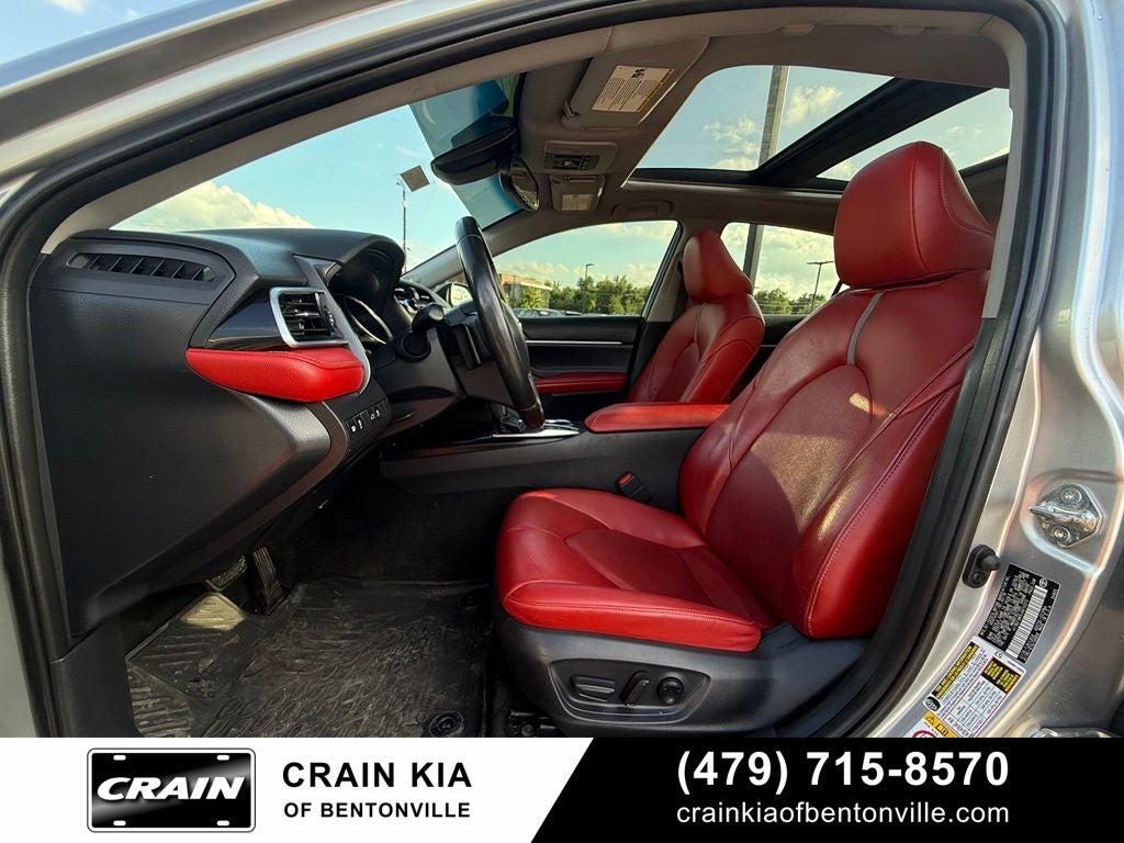 2018 Toyota Camry XSE V6 - PANORAMIC SUNROOF