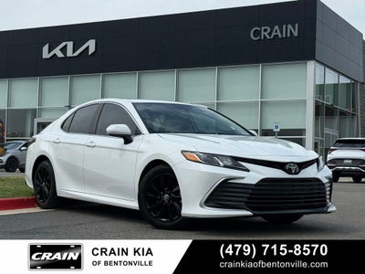 2023 Toyota Camry LE - CLEAN CARFAX / ONE OWNER