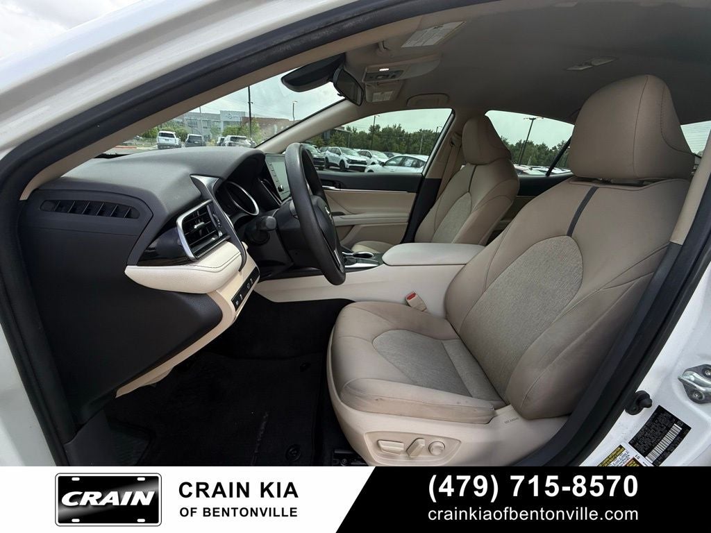 2023 Toyota Camry LE - CLEAN CARFAX / ONE OWNER