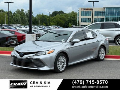 2020 Toyota Camry Hybrid XLE - HYBRID!