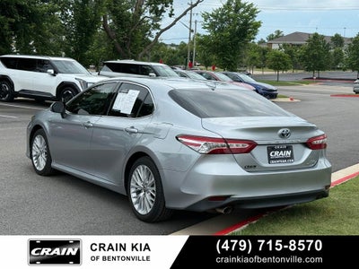 2020 Toyota Camry Hybrid XLE - HYBRID!