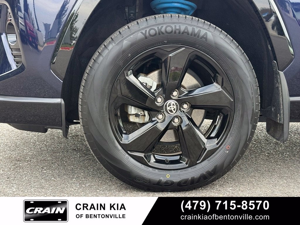 2021 Toyota RAV4 Hybrid XSE - AWD / CLEAN CARFAX / SUNROOF