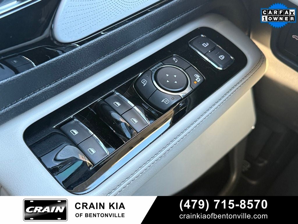 2025 Lincoln Aviator Reserve - AWD / PANORAMIC SUNROOF / ONE OWNER