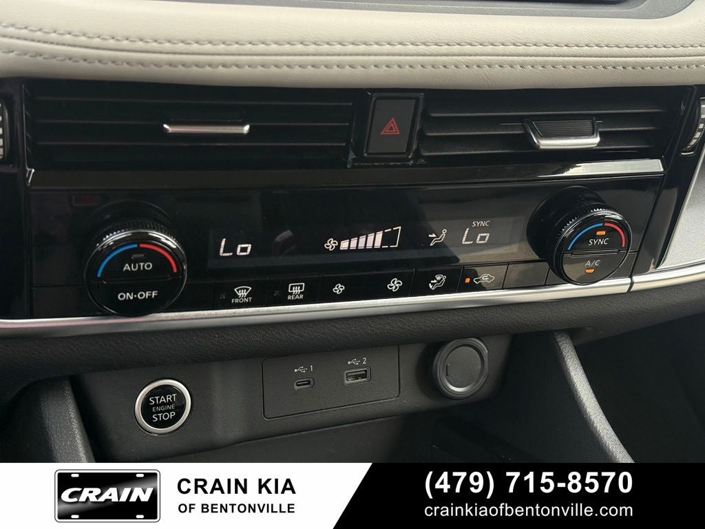 2021 Nissan Rogue SV - CARFAX ONE OWNER