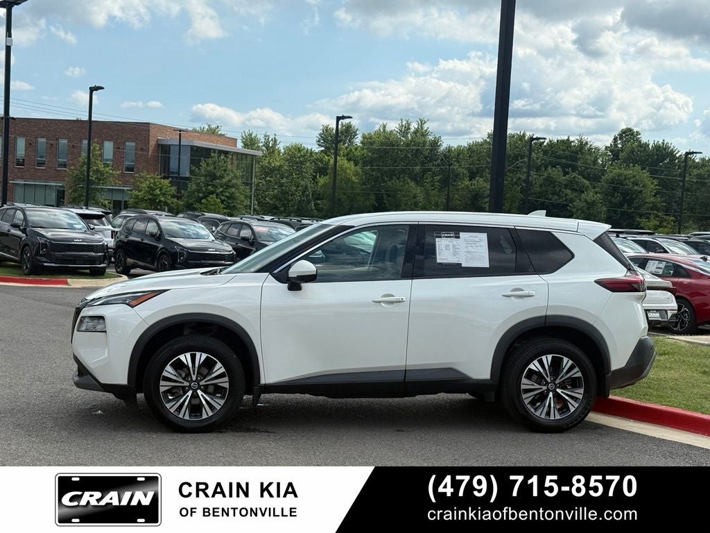 2021 Nissan Rogue SV - CARFAX ONE OWNER