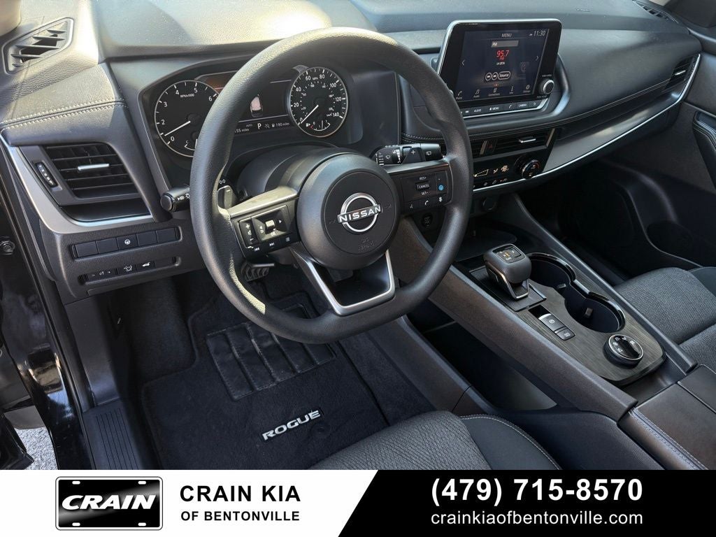 2024 Nissan Rogue SV - AWD / CLEAN CARFAX / ONE OWNER