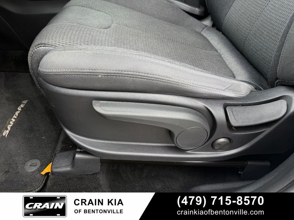 2020 Hyundai Santa Fe SE - CLEAN CARFAX / ONE OWNER