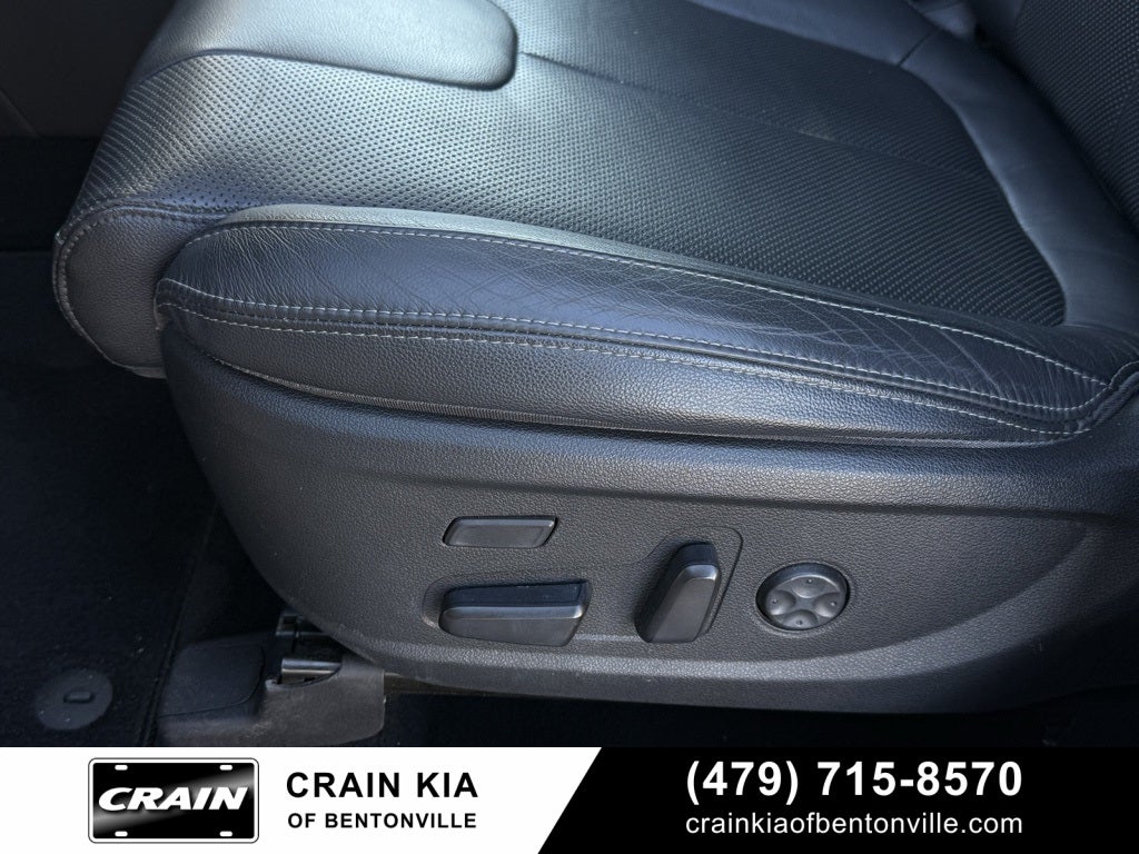 2020 Hyundai Santa Fe Limited - CLEAN CARFAX