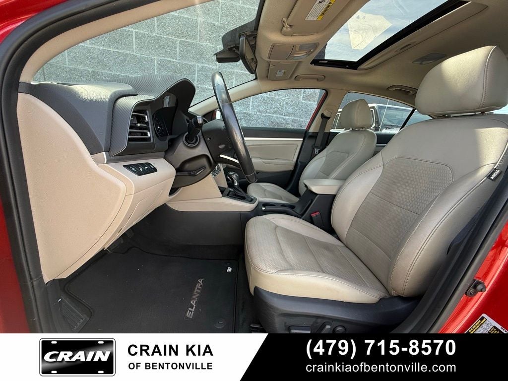 2020 Hyundai Elantra Limited - SUNROOF / CLEAN CARFAX