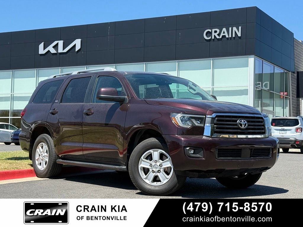 2018 Toyota Sequoia SR5 5.7L V8 - 4WD / SUNROOF