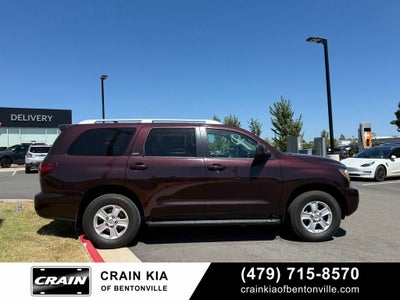 2018 Toyota Sequoia SR5 5.7L V8 - 4WD / SUNROOF