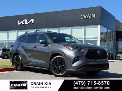 2021 Toyota Highlander XLE - SUNROOF