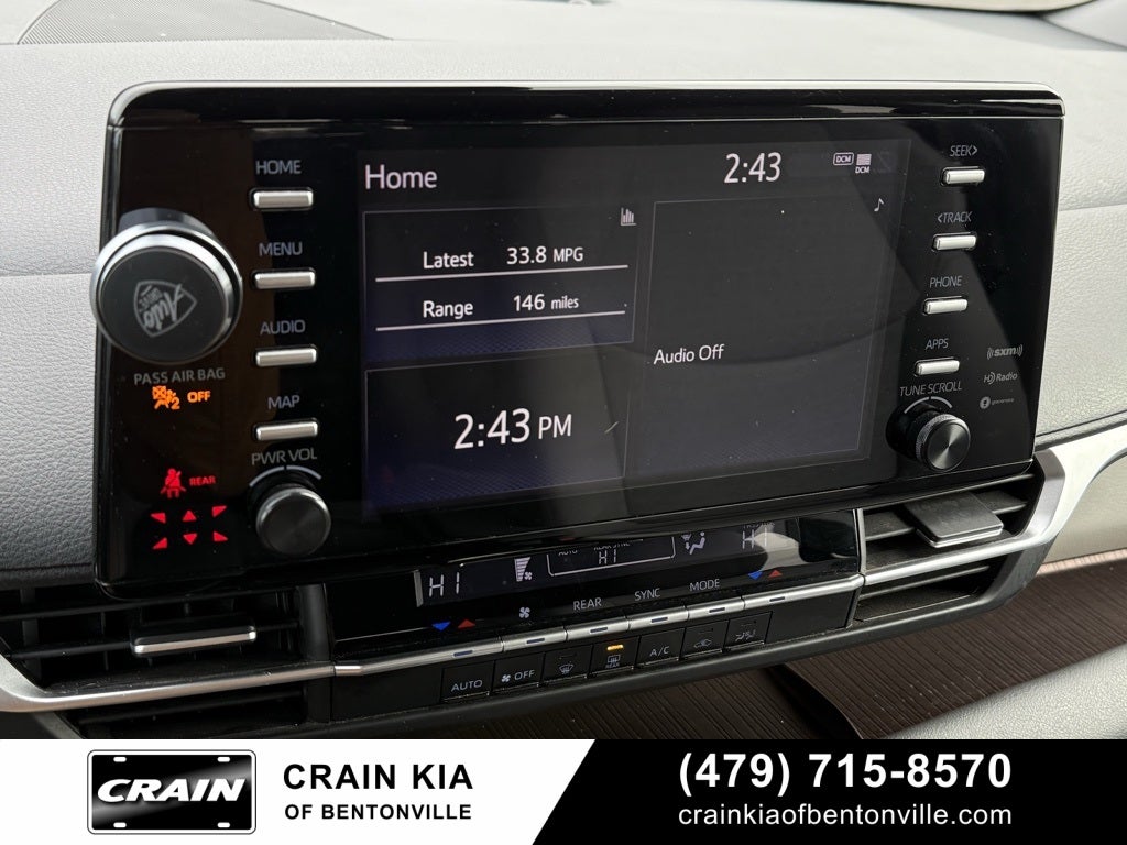 2022 Toyota Sienna LE 8 Passenger - CLEAN CARFAX