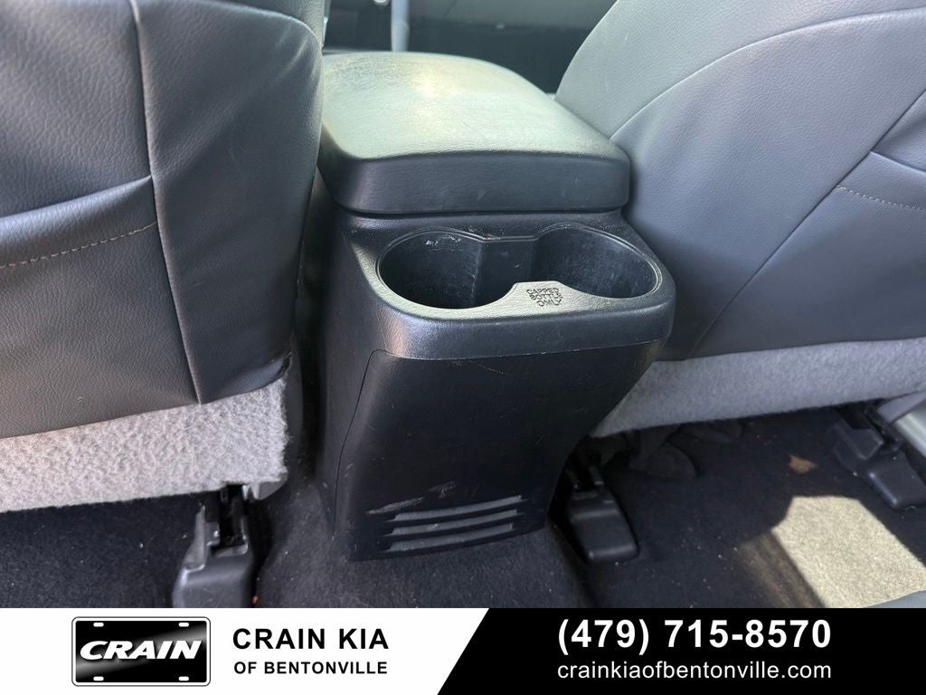2014 Toyota Tacoma Base V6 - 4WD / CLEAN CARFAX HISTORY