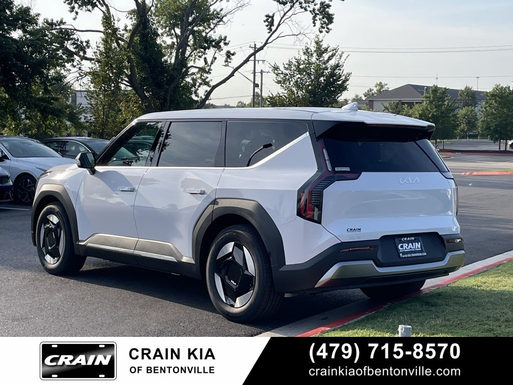 2026 Kia EV9 Light Long Range